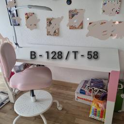 IKEA Kinderschreibtisch B 128 - T 58 Höhenverstellbar + Schreibtischstuhl Höhenverstellbar in Rosa + Schreibtischlampe
Selbstabholung 