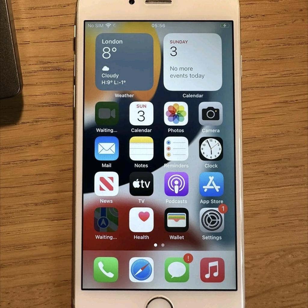Apple iPhone 6S - 64GB - White Silver (Unlocked) Model No. A1688

In Pristine Condition.
No Marks or Damage. No scuffs,
Like New. Good Working Order.
 ON IOS 15.6.1
COMPLETE WITH BOX. CHARGING CABLE AND PLUG INCLUDED. 