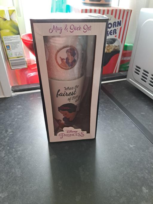 Buy & Sell Essex Colchester - Photos for Bn disney snow white mug & socks gift set