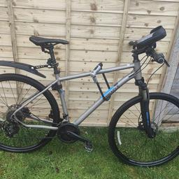 PINNACLE COBALT ONE BIKE FOR £250
great condition

 Includes:
 Mobile support
 ULock Kryptonite and Kryptoflex Cable
 front and rear light

 To be collected in CR0