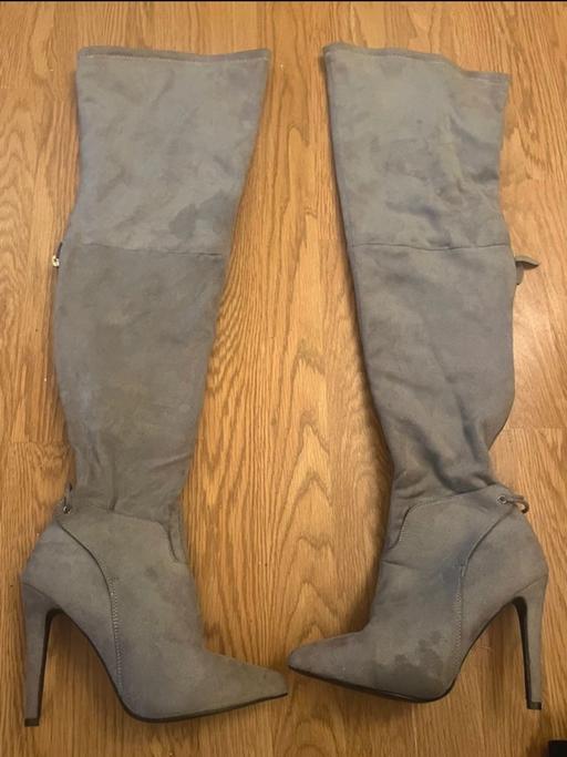 Buy & Sell West Midlands Wolverhampton - Photos for Grey Suede Boots Size 6