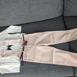 Alles von Zara 
Gr. 110 (4-5 Jahre)
Langarmshirt mit Flamingos
Hose in rose'
mit passendem Gürtel
Tierfreier Nichtraucher Haushalt