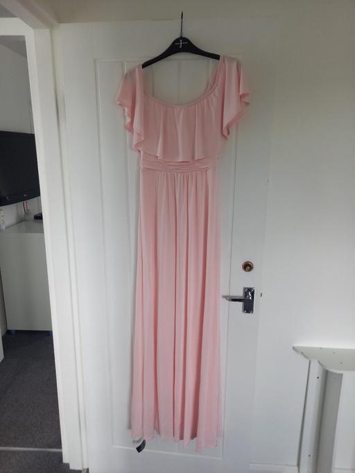 Buy & Sell Barking and Dagenham - Photos for pink long dress