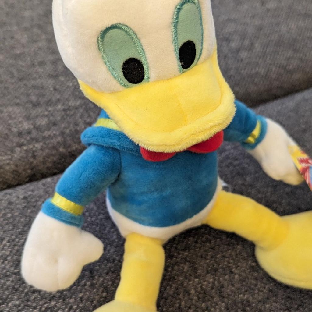 Disney Donald Duck Stofftier Plüsch NEU Figur
NEU mit Etikett

Versand möglich
Verkaufe noch weitere Artikel
Privatverkauf/ keine Garantie-Rücknahme.