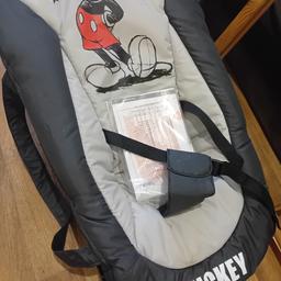Hauck Disney Rocky Baby Bouncer

used a couple of times

like new 

pick up only