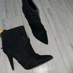 Zara Black Heel Boots
In Perfect Condition, Worn Twice
Message me for bundle deals