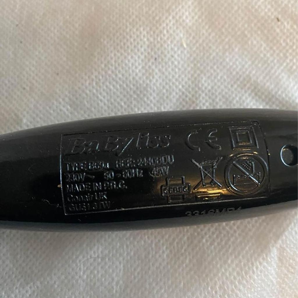 Babyliss Diamond Heated Smoothing and Straightening Brush.
Model 2440BDU
3 Heat Setting.
Nice Condition.
COLLECTION from Shirley, Croydon, Surrey, CR0 8BB
Postage for this item by Royal Mail.
Delivery within 10 miles for small fee.