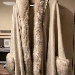 Gorgeous new Luke poncho fur big fur cuffs and round front cream looks fab on never worn big sizing pick up£10