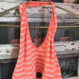THIS IS FOR A REALLY PRETTY TOP

THIS IS FOR A PEACH AND WHITE STRIPPED COLOUR TOP -  NEW WITH TAGS - COST £15

PLEASE SEE PHOTO
