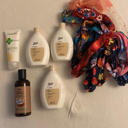 All Item's New. Never used.
Boots Body Bath Gift Set..
Please see images of all product's included.