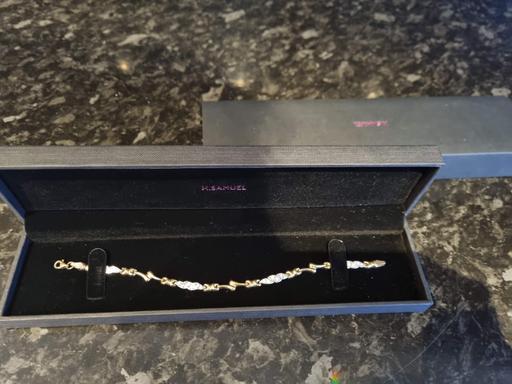 Buy & Sell Merseyside Sefton - Photos for H Samuel 9ct Gold & CZ Bracelet