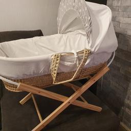 Kinder Valley Baby Moses Basket
Comes with a foldable stand
Used a few times
In excellent condition
From a smoke and pet free home
Collection Only