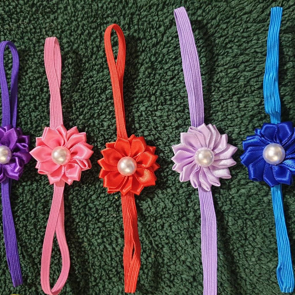 11 brand new flower headbands for baby
perfect for spring/summer,
wedding, christening, party, valentines, engagement, birthday and much more.
can post at buyers cost
plenty others to look at on my listings
