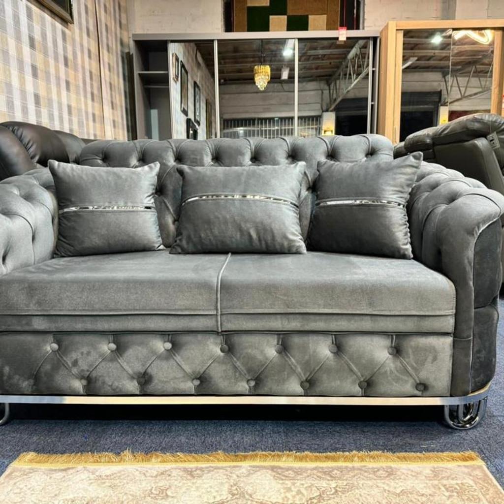 Madrid Sofa* ✨
Brand New turkish chesterfield design Sofa features thick seating with high-density foam wrapped up with fibre for extra comfort. ... Its Best Quality back cushions are filled
with silicone fibre to enhance its comfort. Premium quality fabric material and a strong wooden frame to makes it durable and luxurious.

Corner :
Length: 230 cm by 230cm
Width: 85 cm
Height: 95 cm

3 Seater :
Lenght: 210 cm
Width: 85 cm
Height: 95 cm

2 Seater:
Lenght: 165 cm
Width: 85 cm
Height: 95 cm
👇👇👇👇
for more details contact:07840208251 whatsapp only