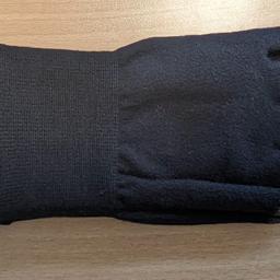 Dünne Merino Touchscreen Handschuhe / Unterziehhandschuhe - Größe XS / S - Schwarz

Die Handschuhe sind neu und ungetragen. Sie können alleine oder z. B. unter Skihandschuhen getragen werden.

Größenangaben des Herstellers:
Handumfang < 20 cm / 8 inch
Handlänge < 18 cm / 7 inch

Da es sich um einen Privatverkauf handelt, wird die Ware unter Ausschluss jeglicher Gewährleistung oder Garantie verkauft!