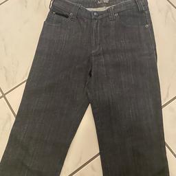 Verkaufe die abgebildete Damen Jeans von Armani.

Weite 26
Modell: Indigo 009

Super Zustand ohne Mängel! Optisch wie neu.

Maße gerne auf Anfrage.

Preis plus Wunschversand