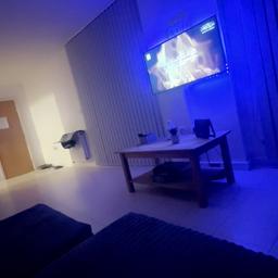 LOOKING TO DOWNSIZE TO A NEWLY BUILT 1 BEDROOM SPACIOUS APARTMENT/FLAT IN E20/E15/PONTOON DOCK AREAS.

MY FLAT IS IMMACULATELY TAKEN CARE OF AND CLEAN. IT IS 3 BEDROOM SPACIOUS APARTMENT IN STRATFORD E15 LOCATED 5 MINS FROM WESTFIELD.

07494958672