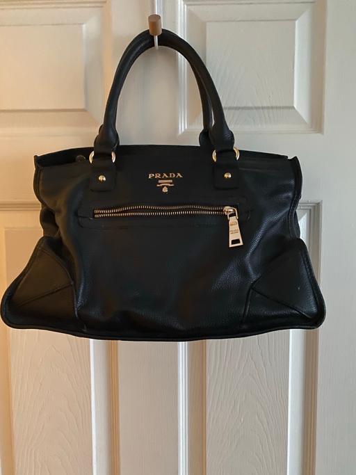 Buy & Sell Bedfordshire Luton - Photos for Prada handbag