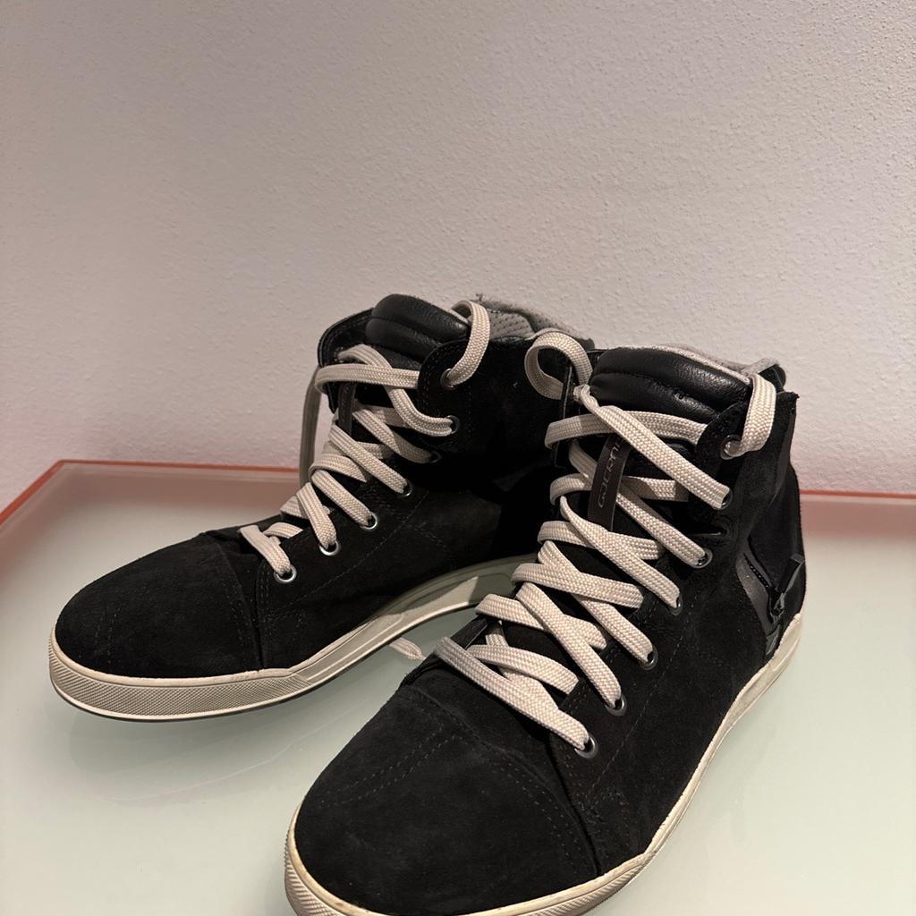 Goretex-Schuhe von Gaerne Voyager in sehr gutem Zustand
Ganz selten getragen