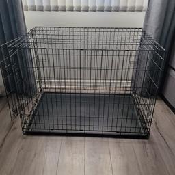 Extra large dog/ animal crate
with removable plastic tray
no longer need
one opening door
must collect
H = 30 inch
D = 28 inch
L = 42 inch