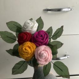 Hand crochet roses come in different colours size of rose head 2 and half inches,from rose to end of stem 13inch. £3.50 each or 10 for £30