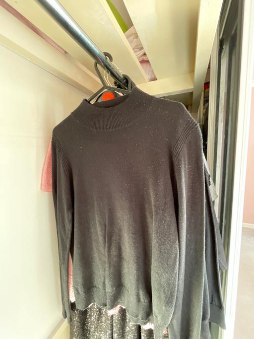 Buy & Sell Devon Teignbridge - Photos for New look black Polo neck jumper