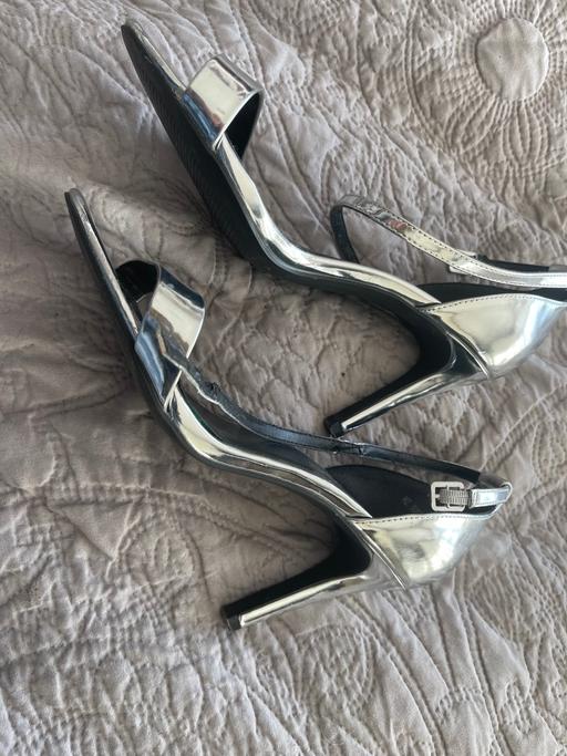 Buy & Sell West Midlands Walsall - Photos for New look silver heels size 6