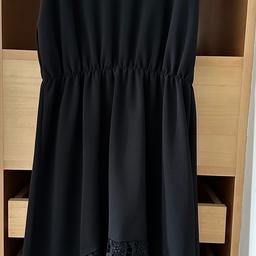 Ich verkaufe ein schwarzes spitzen Kleid von SASSYCLASSY in der Größe 38. Das Kleid wurde kaum getragen und ist daher in einem sehr guten Zustand.

Originalpreis 59,95€
Versand 2,25€

Zahlung per PayPal oder Überweisung möglich.

Privatverkauf- keine Gewährleistung