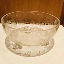 Glass trifle or fruit bowl in excellent condition. Only ever displayed in a cabinet.
Lovely etched detailing.
See my other 'old' glassware for sale.