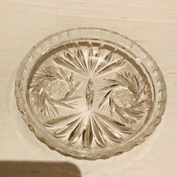 Glass shallow bowl in excellent condition. Only ever displayed in a cabinet.
Lovely etched detailing.
See my other 'old' glassware for sale.