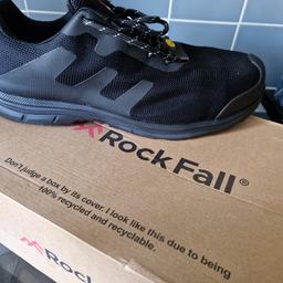 New in Box
Rock Fall Safety Trainers
Size 12
Black
Cash on Collection
I Don't use Shpock Wallet
Happy to post