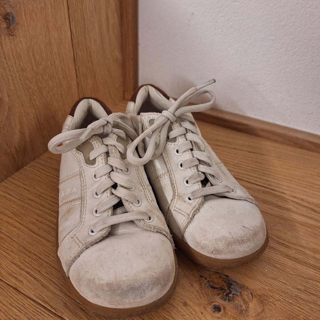 Kinderschuhe Sneakers prada weiss Sport
Feldkirch Altenstadt
Größe 26