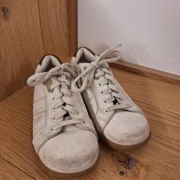 Kinderschuhe Sneakers prada weiss Sport
Feldkirch Altenstadt 
Größe 26