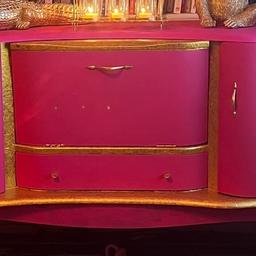 OMGEEE I’m in love x NOT FOR SALE X COMMISSION’s available 
Done in Deptford Pink and Metallic Gold

See before and after

You choose your piece and your colours 

Pick up and delivery available