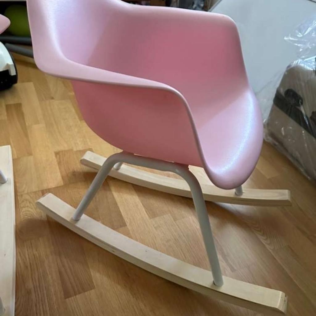 Kinder Sessel Schaukel Stuhl
Fixpreis 2 stk 35€