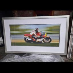 LIMITED EDITION PRINT OF BARRY SHEENE.
Some knocks to the frame shown in photos but ART WORK is in EXCELLENT CONDITION.
Print signature of artist bottom left.
LARGE FRAME MEASURES
110cm Wide x 65cm High.
COLLECTION from Shirley, Croydon, Surrey, CR0 8BB
No Postage or Shipping for this item
Delivery within 10 miles for small fee.
