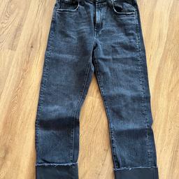Verkaufe Damen Replay Jeans
leicht ausgestelltes Bein, tolle Lederapplikationen am Bund und Hosenbeinabschluss
Farbe: schwarz- used Optik
Größe: 25/30
sehr guter Zustand