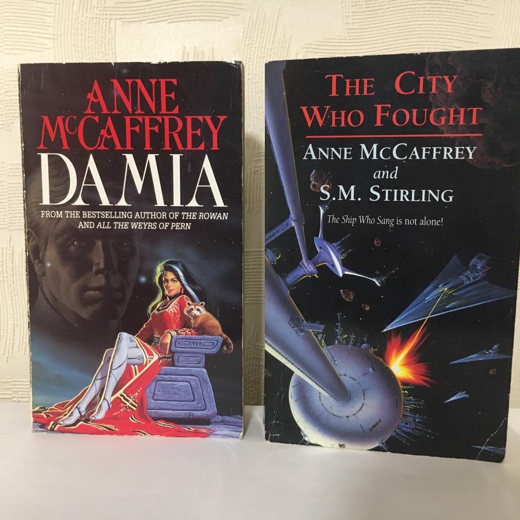 Books - Damia 1994, the city who fought 1996, Lyon’s Pride 1995, damias children 1994 - science fiction adventure

Bundle

Collection or postage

PayPal - Bank Transfer - Shpock wallet

Any questions please ask. Thanks