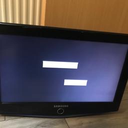 TV Samsung Model LE23R71B Black 23 Inches 23" CHEAP HDMI TELEVISION -
I have used a plug from another monitor to show it’s working. This comes as just the screen monitor only.
*****No leads / stand or remote******
- sold as you see it.