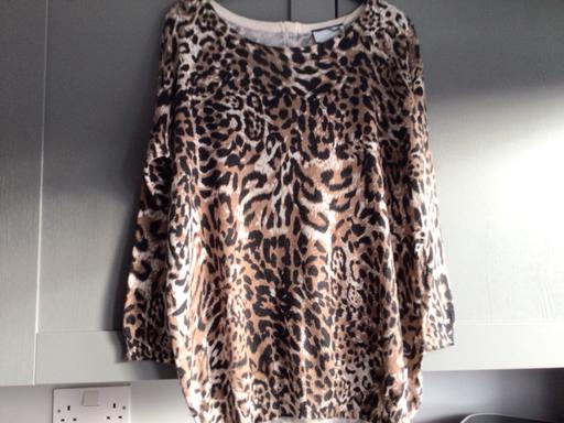 Buy & Sell West Yorkshire Wakefield - Photos for LADIES FINE KNIT JUMPER SIZE S £2