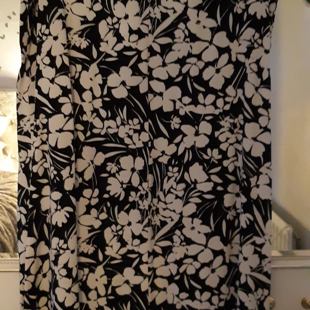 summer dress black and white size 10 £2.50