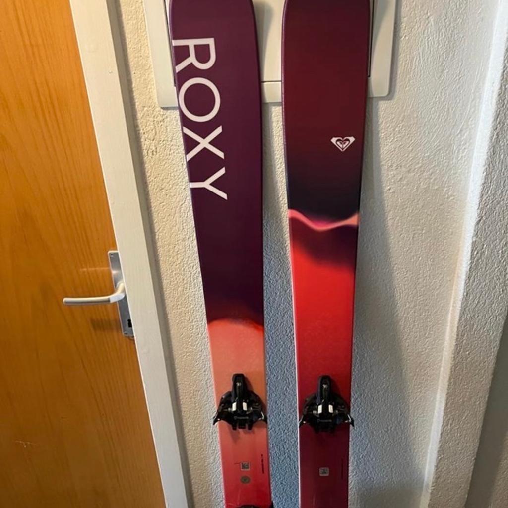 Verkaufe meine tourenski mit Bindung und Felle 500 €
Skischuhe neu 280€