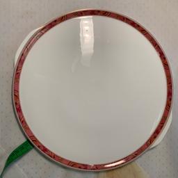 Runde Servierplatte
Durchmesser 34 cm

Abholbereit in 6830 Rankweil