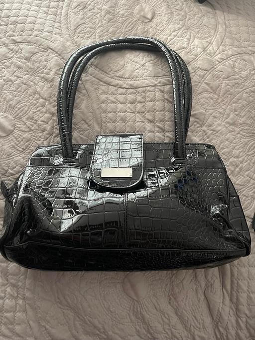 Buy & Sell West Midlands Walsall - Photos for Lovely Black patient shoulder bag