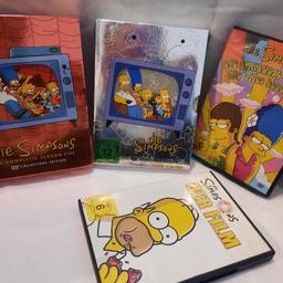 Die Simpsons (DVD) Konvolut-Paket beinhaltet die komplette 1 & 5 Staffel inkl. "Wie alles begann" und "Simpsons Der Film".

Artikelzustand: gut / getestet und geprüft
Voll funktionsfähig!

Versand gegen Aufpreis möglich!

Dies ist ein Privatverkauf:
Keine Garantie, Gewährleistung und Rücknahme!
