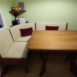 Eckbank mit Tisch ( ausziehbar) , Tisch L113/186,B73 ... Stuhl ,Eckbank Maße wie auf Bild H 79, kleine Schublade ,leichte Gebrauchsspuren