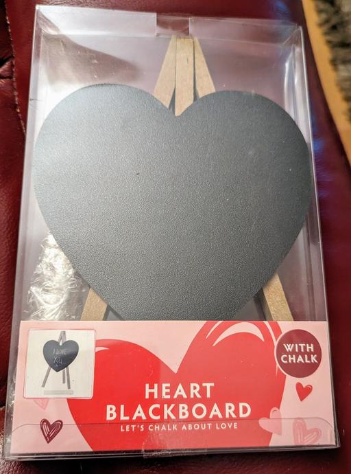 Buy & Sell Georgetown Blaenau Gwent - Photos for ♥️valentines heart shaped chalk board and c