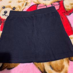 Girls short skirt, size:5-6years