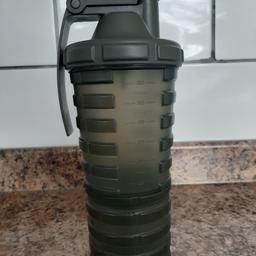 Khaki green grenade protein/shaker bottle,only used a few times,good condition.collection from cheylesmore.from pet free and smoke free home
