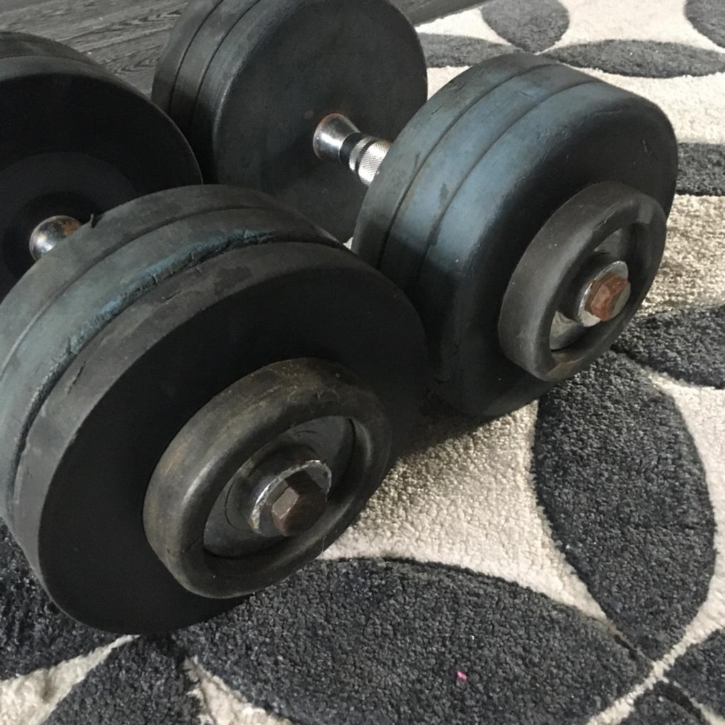 Adjustable Dumbbells 2x 20kg / Rubber Coated
You can undo a bolts and adjust weight.
Collect B23 / No offers